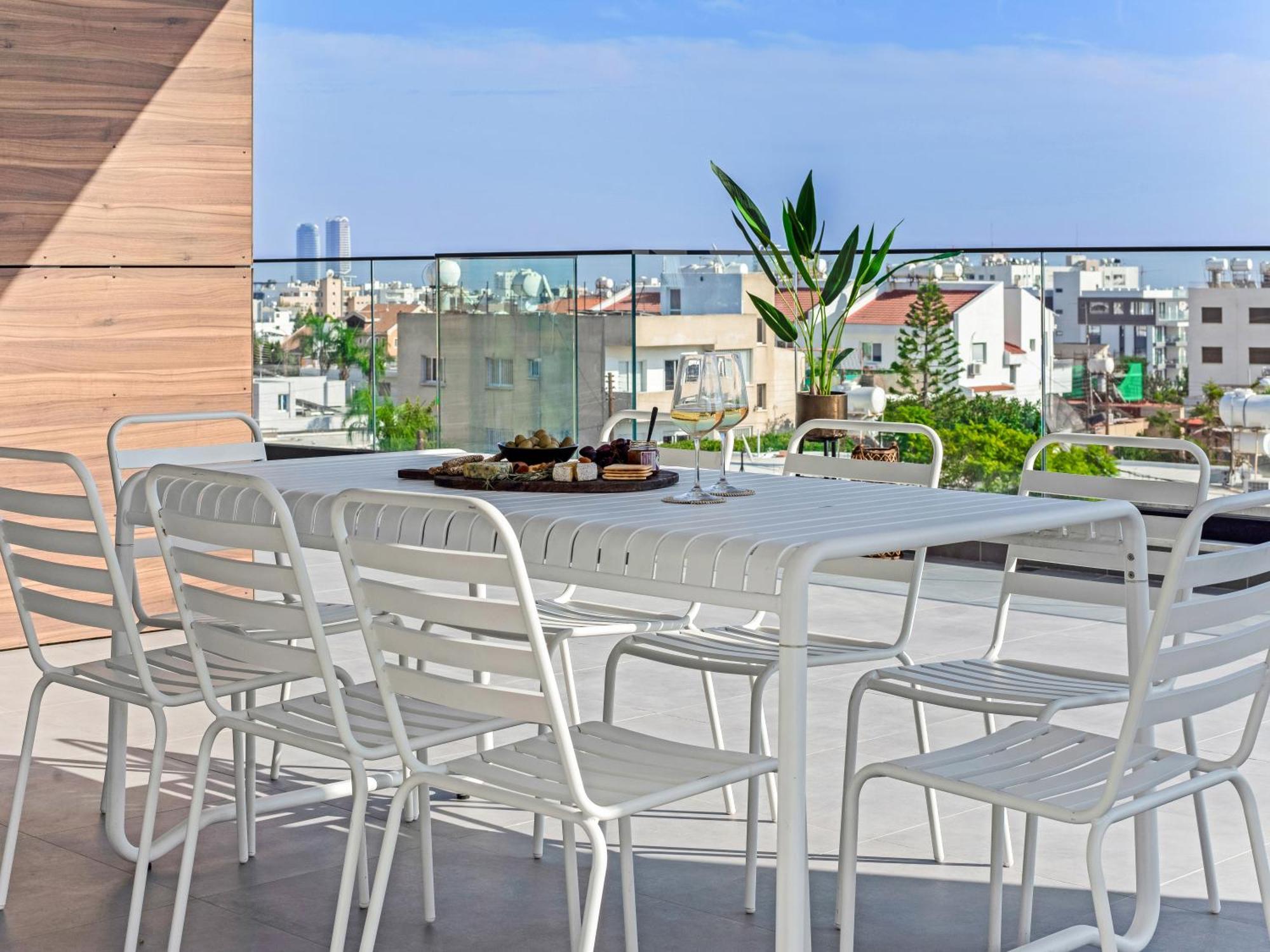 Sanders Crystal 1 Limassol Exterior photo